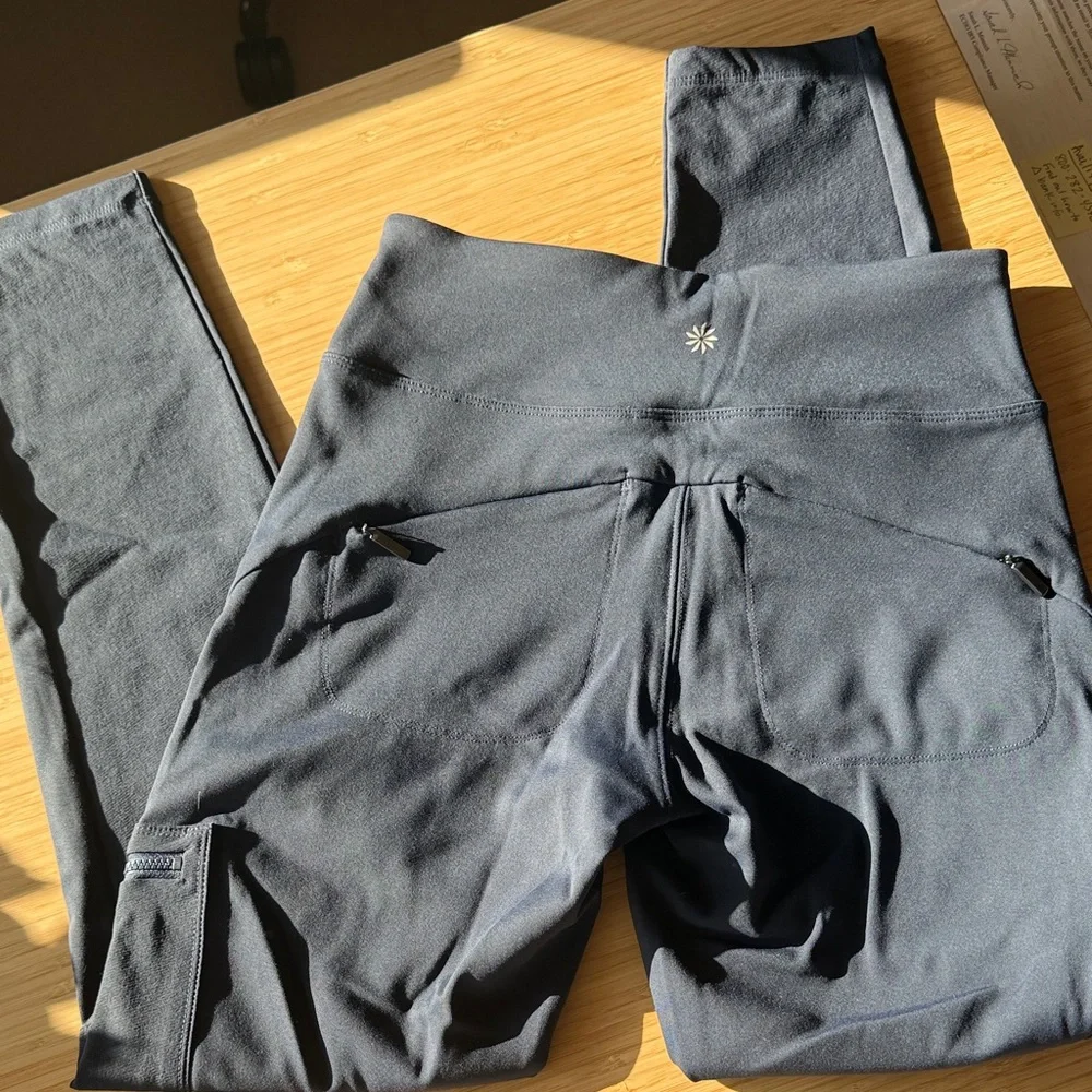 Athleta Headlands Hybrid Cargo Tight - size 0P - Navy NWT - Picture 7 of 14